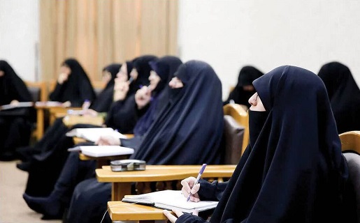 زنان و مرجعیت فقهی در عصر حاضر: چالش‌ها و فرصت‌ها/ نفیسه مرادی