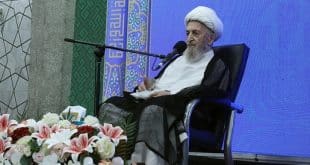 «فقه و اصول» محور اصلی آموزش حوزه باقی بماند